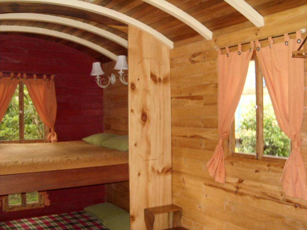 Hosteria La Roulotte - Mindo Habitación foto
