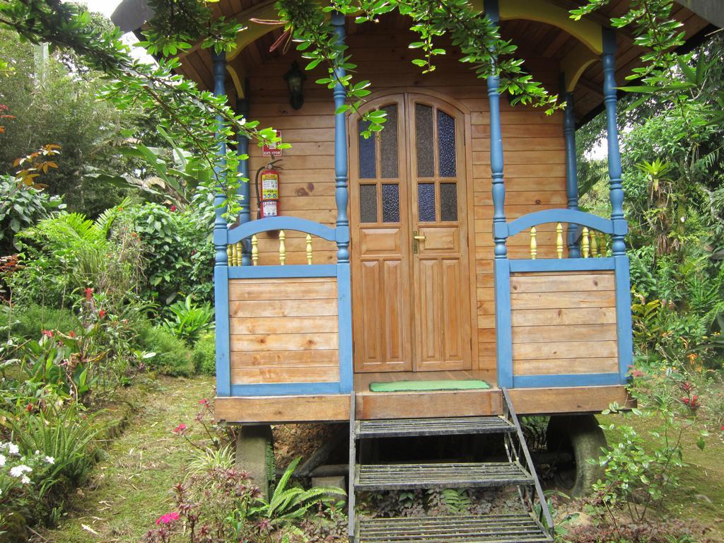 Hosteria La Roulotte - Mindo Exterior foto